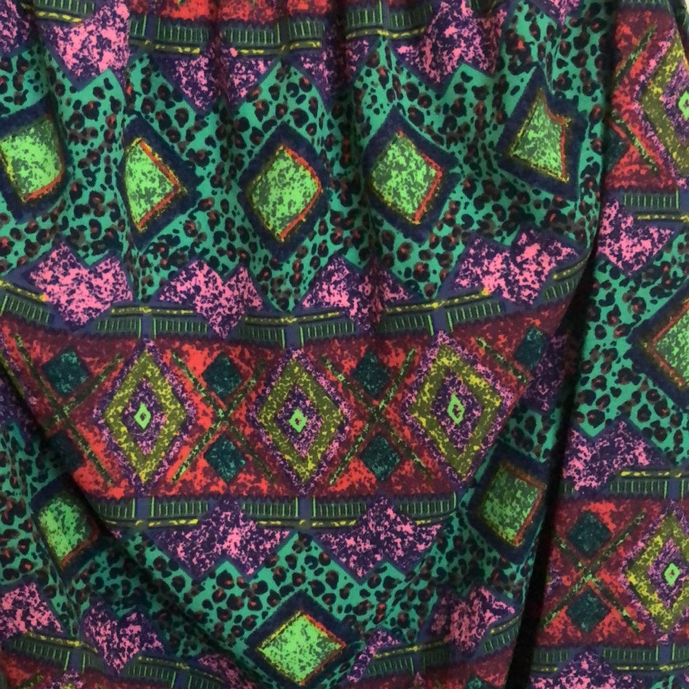 Off shoulder patterned blouse - Picture 4 of 4